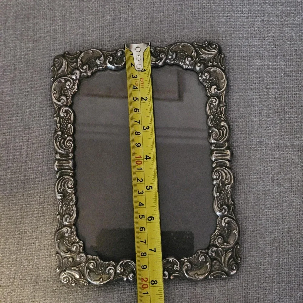 Baroque by Wallace silverplated Decorative Free standing Picture Frame Style 766